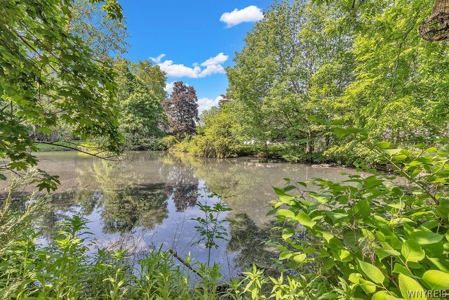 72 North Long Street, Amherst, NY 14221