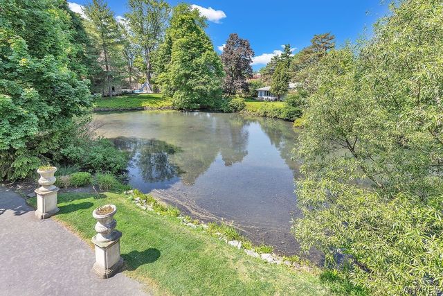 72 North Long Street, Amherst, NY 14221