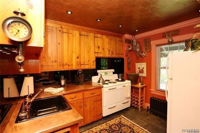 72 North Long Street, Amherst, NY 14221