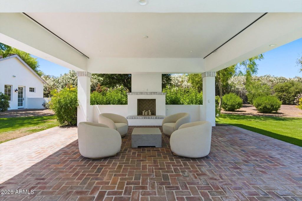 Image 32 of property listing at 6840 E HORSESHOE Road, Paradise Valley, AZ 85253
