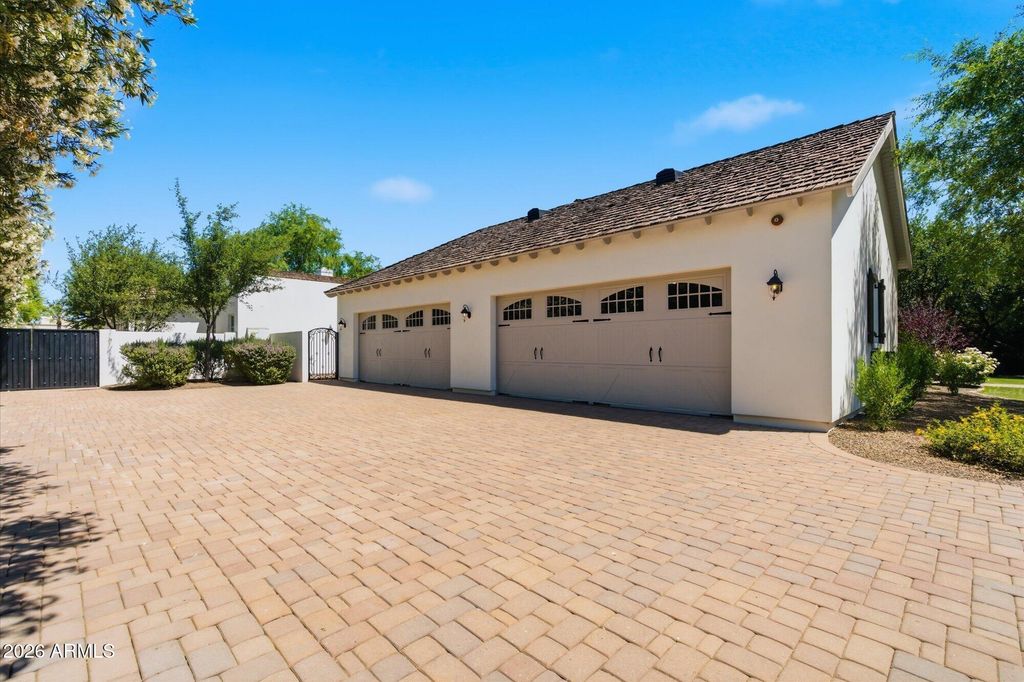 Image 37 of property listing at 6840 E HORSESHOE Road, Paradise Valley, AZ 85253