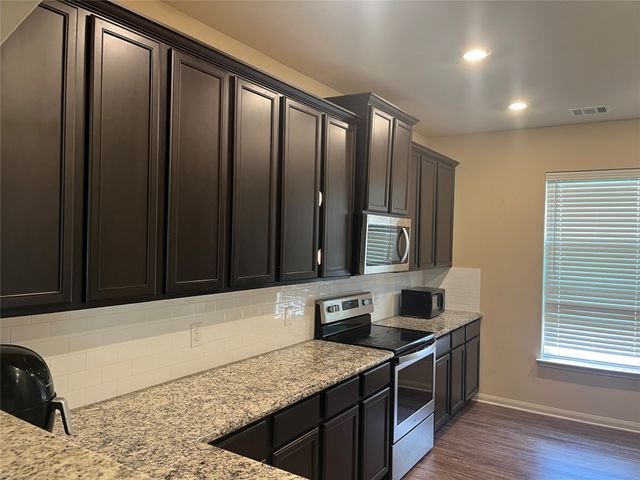 1828 Brooklyn Street, Crowley, TX 76036