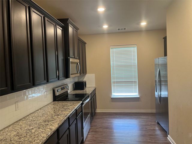 1828 Brooklyn Street, Crowley, TX 76036
