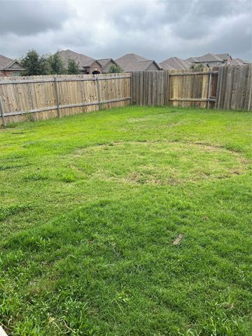 1828 Brooklyn Street, Crowley, TX 76036