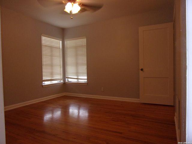 215 DANVILLE AVE, San Antonio, TX 78201