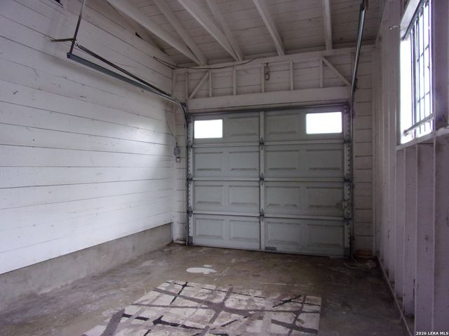 215 DANVILLE AVE, San Antonio, TX 78201