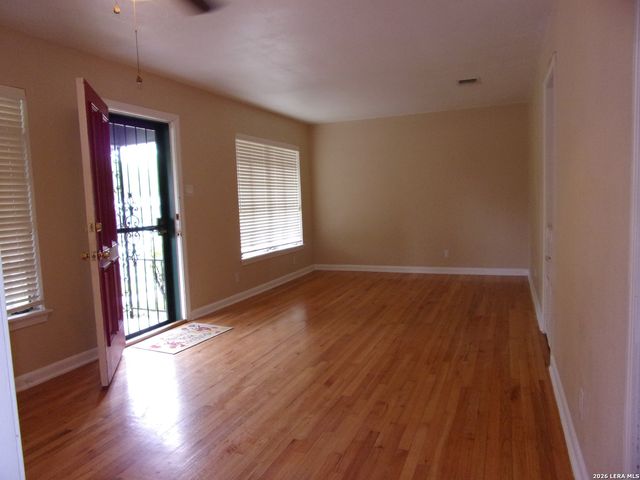 215 DANVILLE AVE, San Antonio, TX 78201