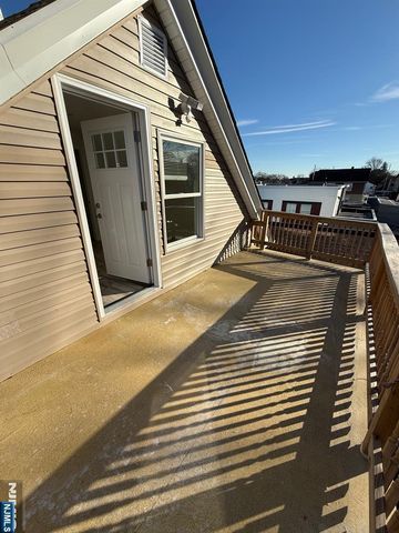 545 Lexington Avenue, Clifton, NJ 07011