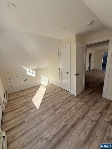 545 Lexington Avenue, Clifton, NJ 07011