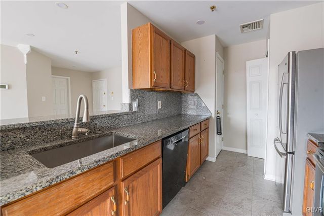 410 Canal Park, Easton, PA 18042