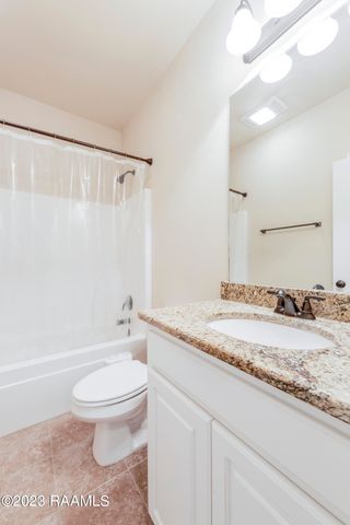 244 Rosemary Place, Lafayette, LA 70508