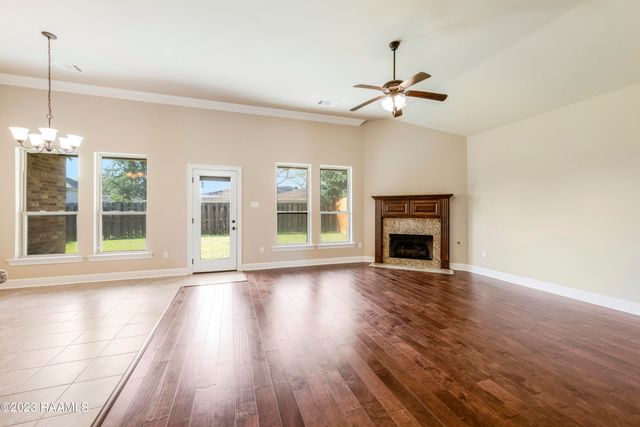 244 Rosemary Place, Lafayette, LA 70508