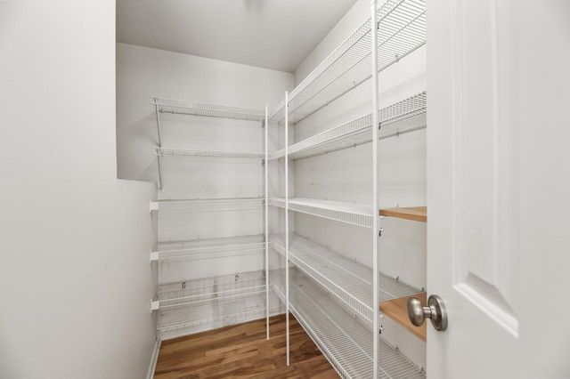 660 Cherrywood DRIVE, Waterford, WI 53185