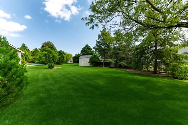 660 Cherrywood DRIVE, Waterford, WI 53185