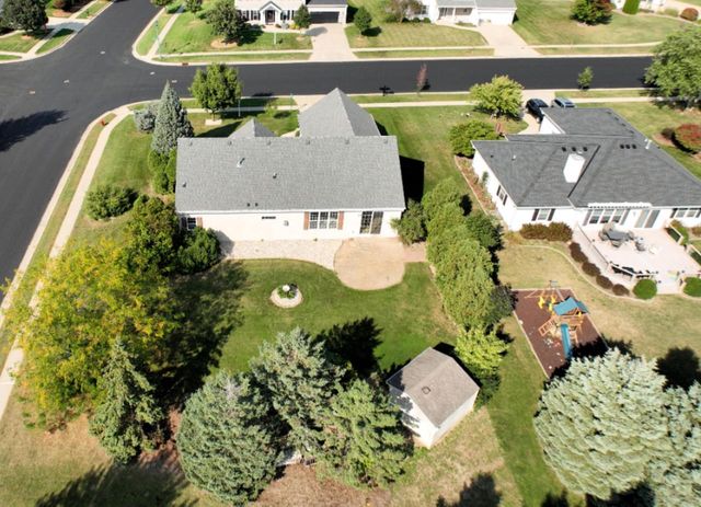 660 Cherrywood DRIVE, Waterford, WI 53185