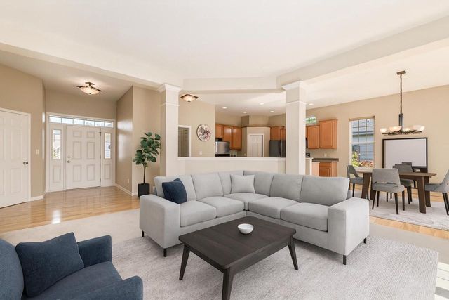 660 Cherrywood DRIVE, Waterford, WI 53185