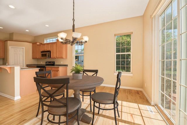 660 Cherrywood DRIVE, Waterford, WI 53185