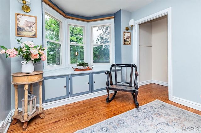 11624 Denny Road, St Louis, MO 63126