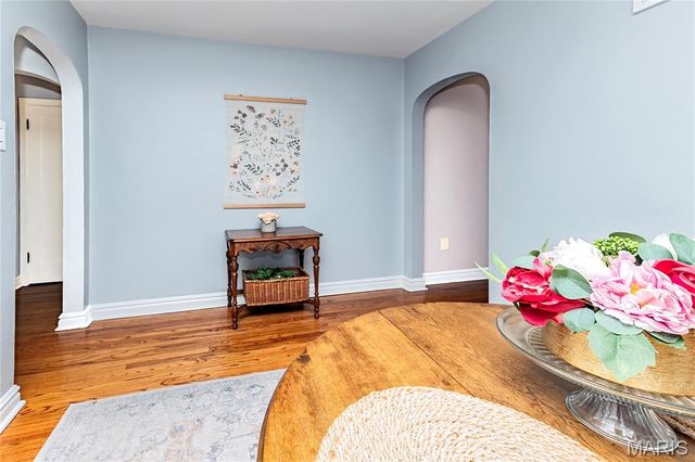 11624 Denny Road, St Louis, MO 63126