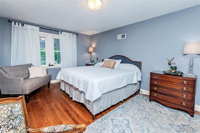 11624 Denny Road, St Louis, MO 63126