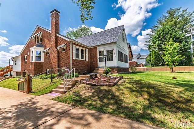 11624 Denny Road, St Louis, MO 63126