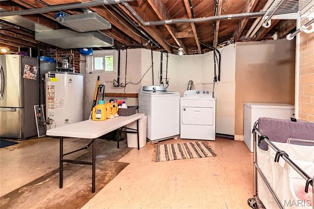 11624 Denny Road, St Louis, MO 63126
