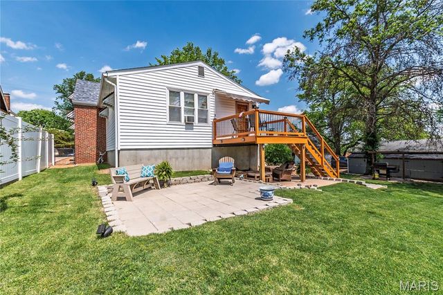 11624 Denny Road, St Louis, MO 63126