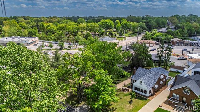 11624 Denny Road, St Louis, MO 63126