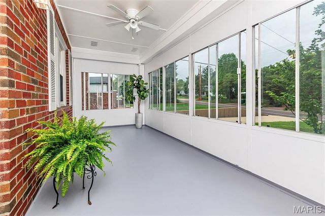 11624 Denny Road, St Louis, MO 63126