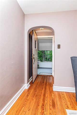 11624 Denny Road, St Louis, MO 63126
