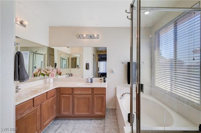 4013 Kindhearted Court, North Las Vegas, NV 89032