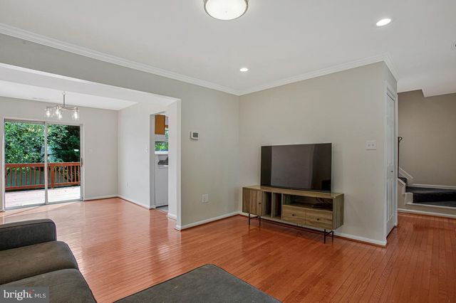 405 4TH AVE N, Glen Burnie, MD 21061