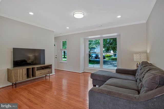405 4TH AVE N, Glen Burnie, MD 21061