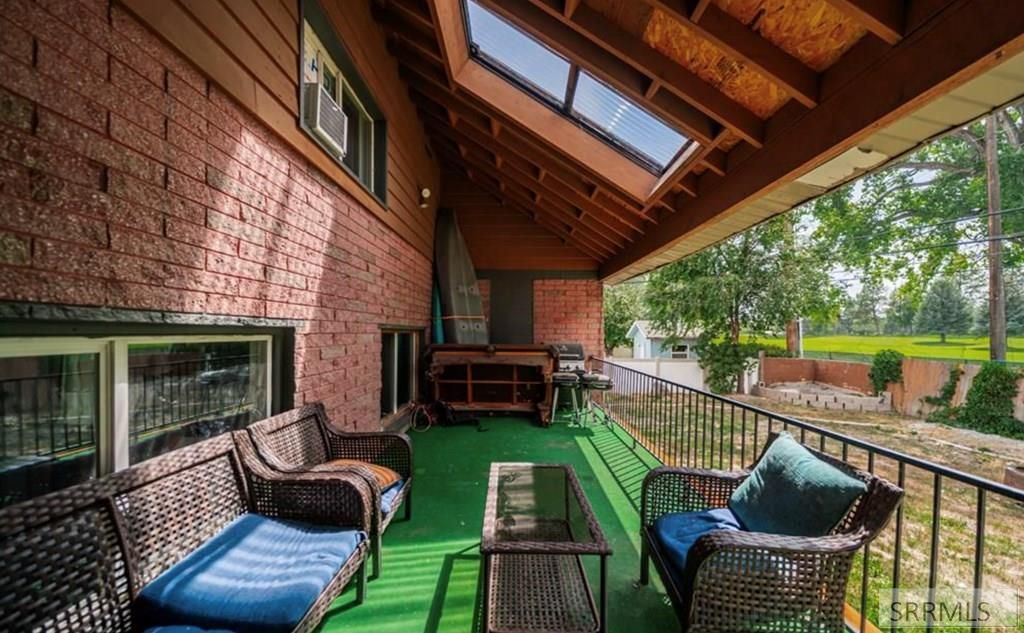 Image 9 of property listing at 1055 Royal Avenue, Idaho Falls, ID 83401