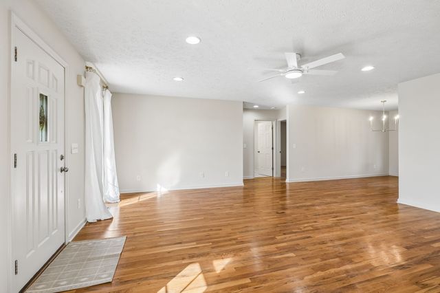 7899 W Lick Creek Rd, Primm Springs, TN 38476