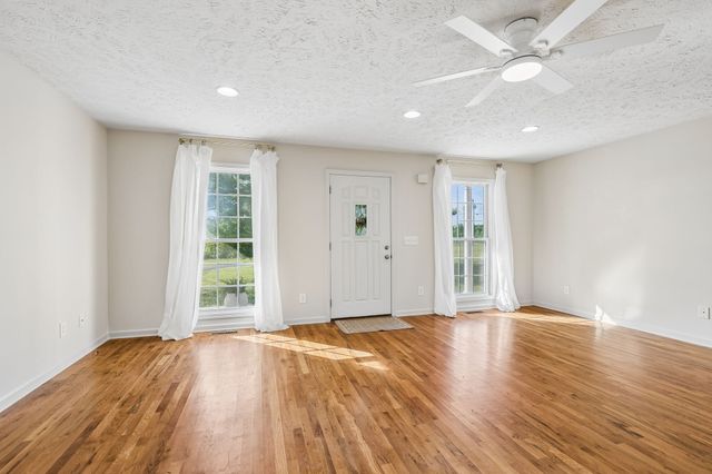 7899 W Lick Creek Rd, Primm Springs, TN 38476