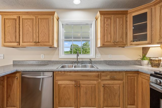 7899 W Lick Creek Rd, Primm Springs, TN 38476