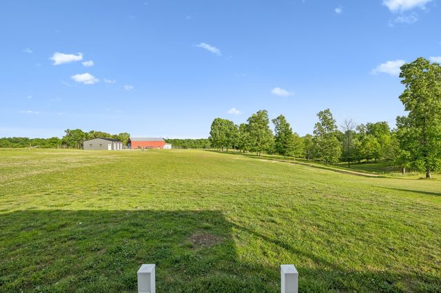 7899 W Lick Creek Rd, Primm Springs, TN 38476