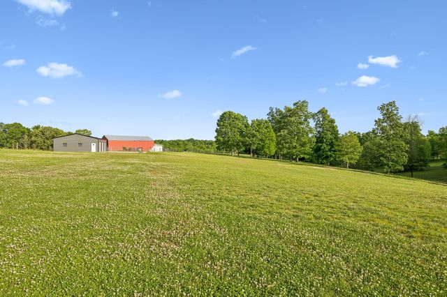7899 W Lick Creek Rd, Primm Springs, TN 38476