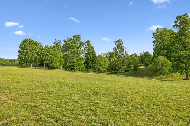 7899 W Lick Creek Rd, Primm Springs, TN 38476