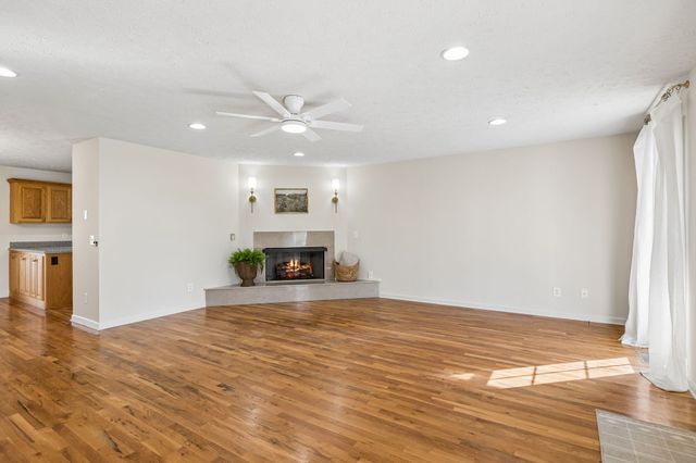 7899 W Lick Creek Rd, Primm Springs, TN 38476