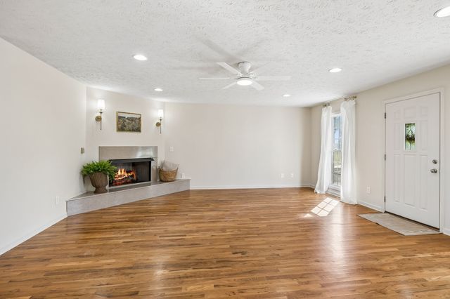 7899 W Lick Creek Rd, Primm Springs, TN 38476