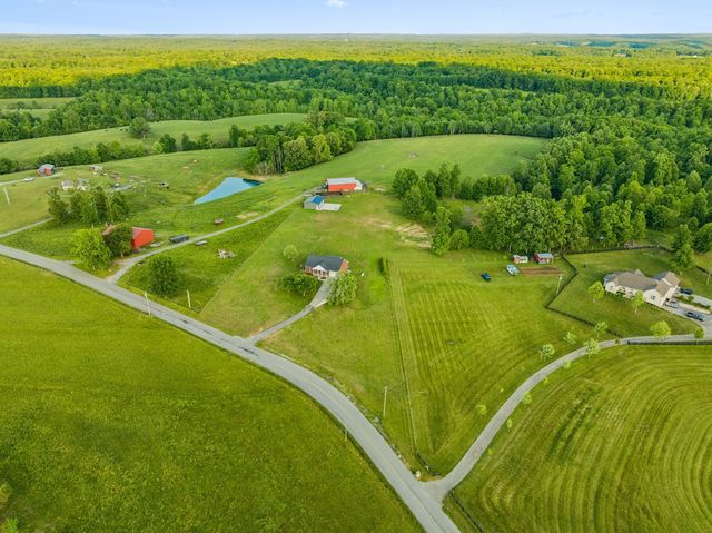7899 W Lick Creek Rd, Primm Springs, TN 38476