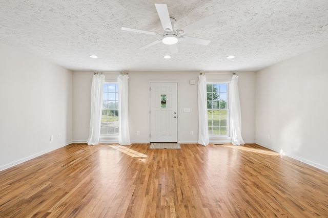 7899 W Lick Creek Rd, Primm Springs, TN 38476