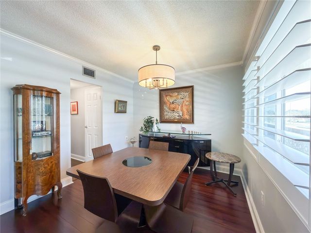 8100 DR MARTIN LUTHER KING JR STREET N 202, St Petersburg, FL 33702