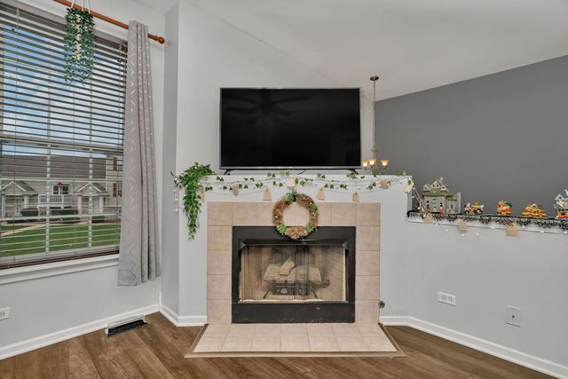 3540 Woodside Court, Joliet, IL 60431