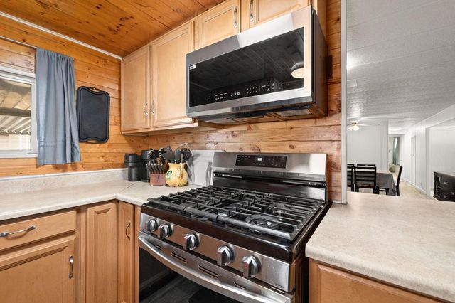 74711 Dillon Road 318, Desert Hot Springs, CA 92241