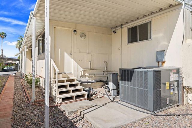 74711 Dillon Road 318, Desert Hot Springs, CA 92241