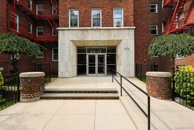 99-15 66 Avenue 5A, Rego Park, NY 11374