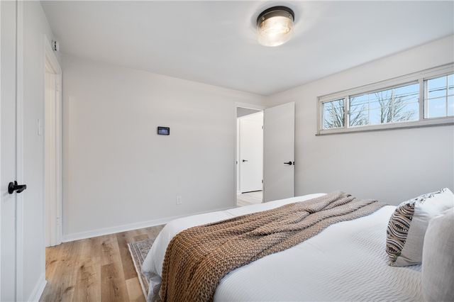 554 Saint Clair Dr, Penn Hills, PA 15147